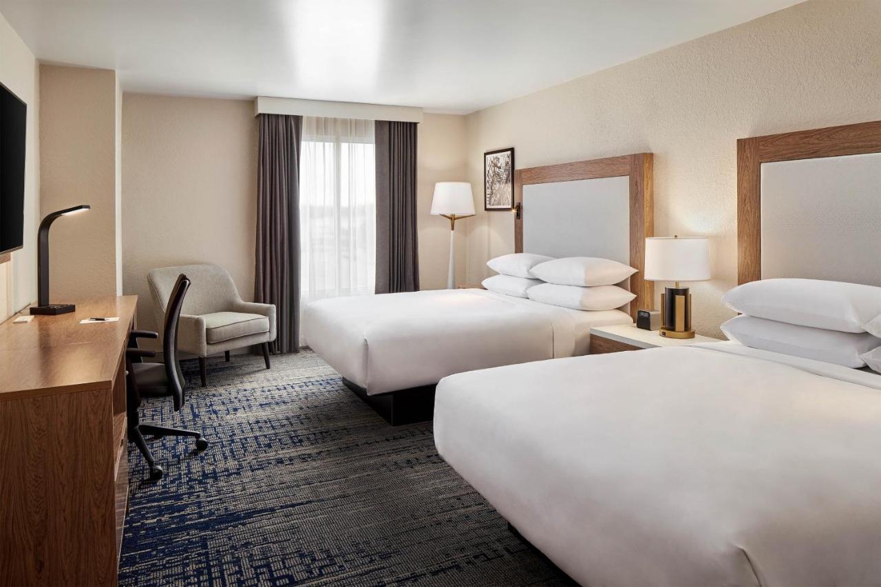 เชอราตัน ริชมอนด์ แอร์พอร์ต โฮเต็ล Hotel แซนด์สตัน ภายนอก รูปภาพ